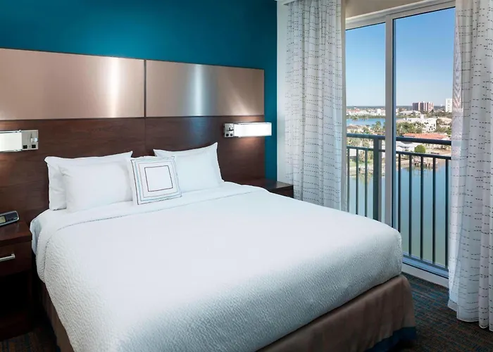 By Marriott Clearwater Hotel