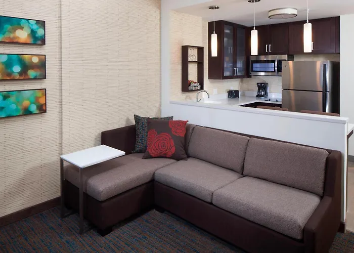 By Marriott Clearwater Hotel 3*