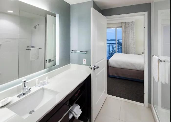 Hotel By Marriott Clearwater Clearwater Beach