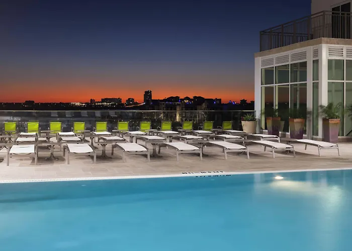 Hotel By Marriott Clearwater