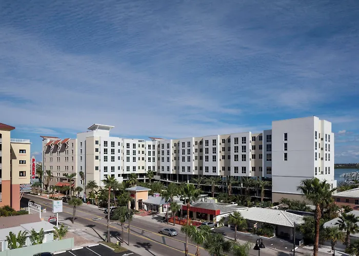 By Marriott Clearwater 3*